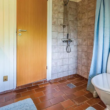 Dom wakacyjny Three-bedroom In Skalskor *