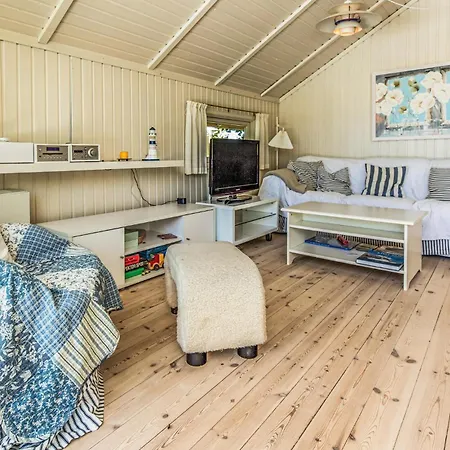 Three-bedroom In Skalskor * Skælskør