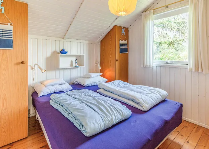 Three-bedroom In Skalskor Casa de Férias *