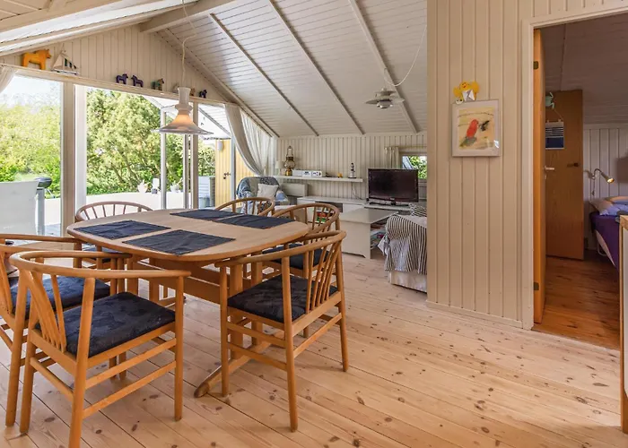 Three-bedroom In Skalskor Casa de Férias Skælskør